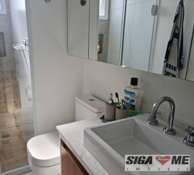 Apartamento à venda com 4 quartos, 225m² - Foto 2