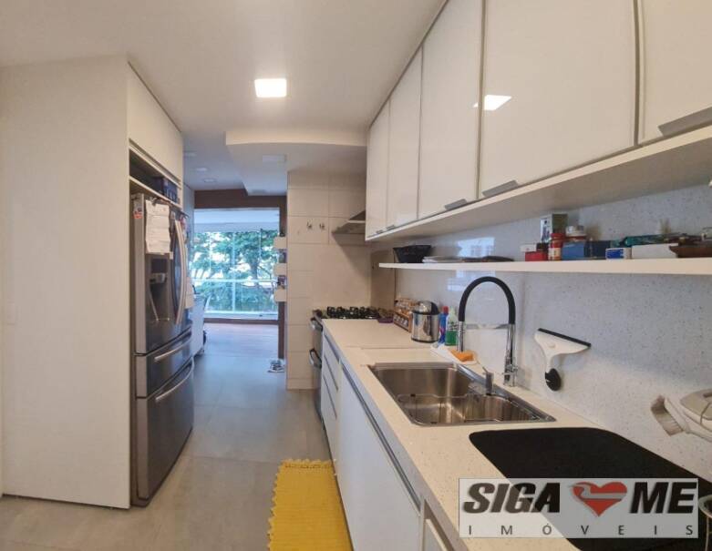 Apartamento à venda com 4 quartos, 225m² - Foto 7