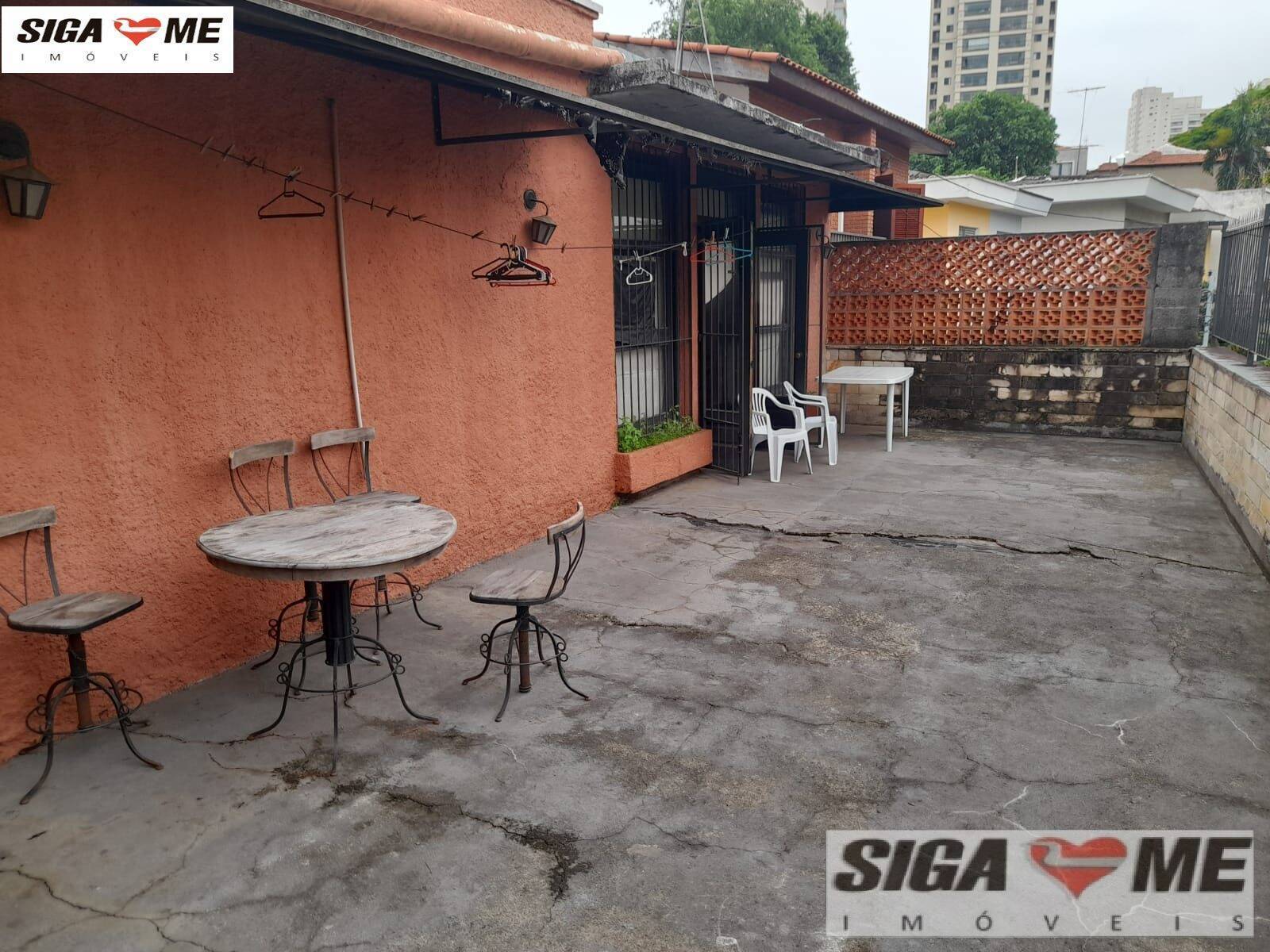 Casa à venda e aluguel com 1 quarto, 250m² - Foto 13