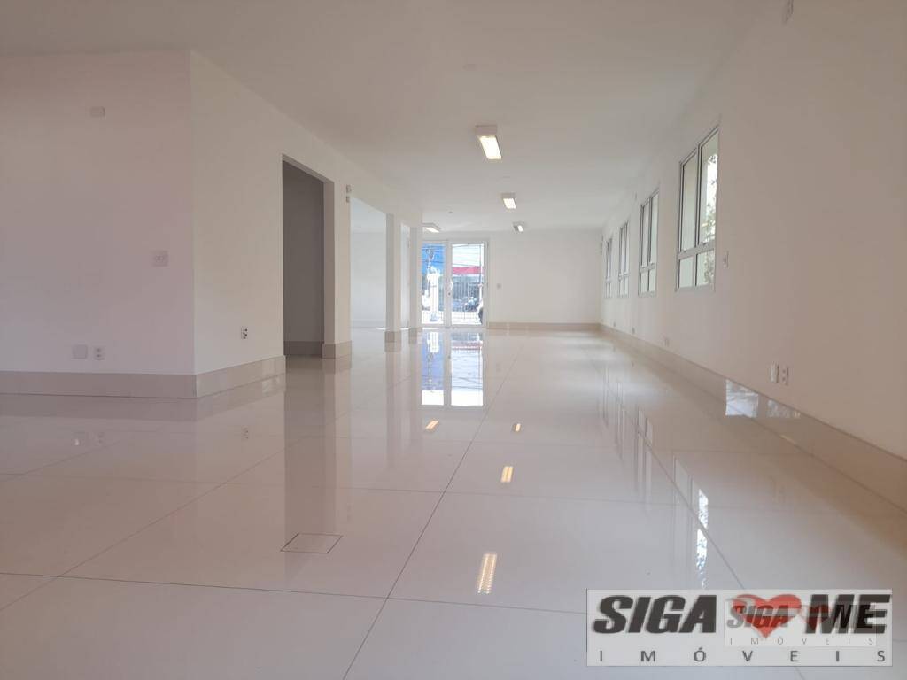 Prédio Inteiro para alugar, 680m² - Foto 2