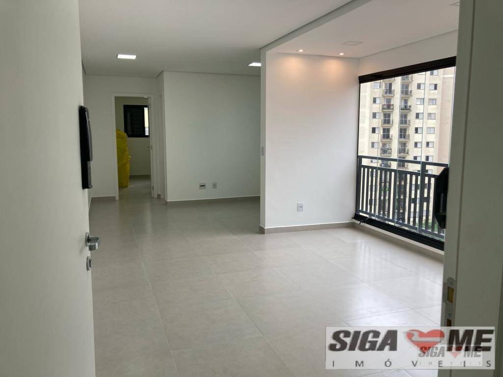 Apartamento à venda com 2 quartos, 65m² - Foto 2