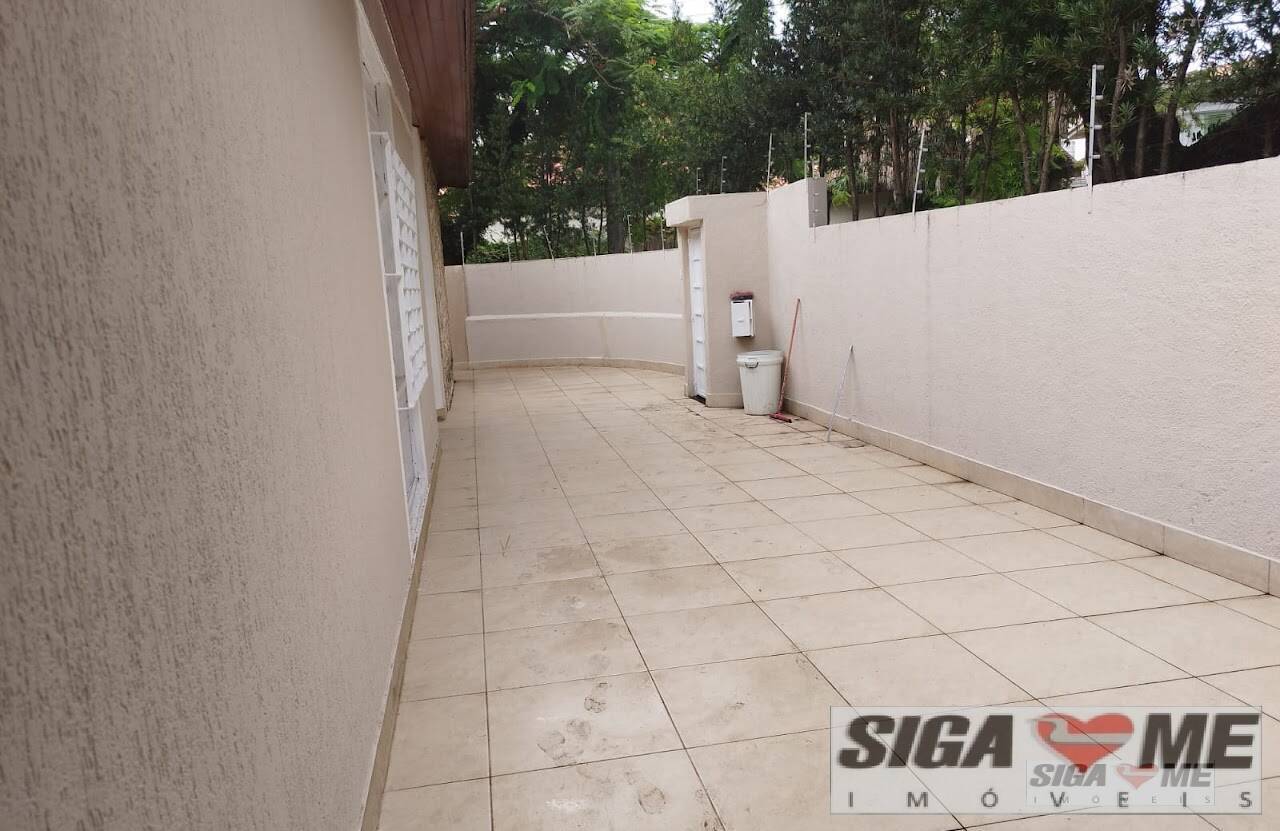 Casa para alugar com 3 quartos, 230m² - Foto 7