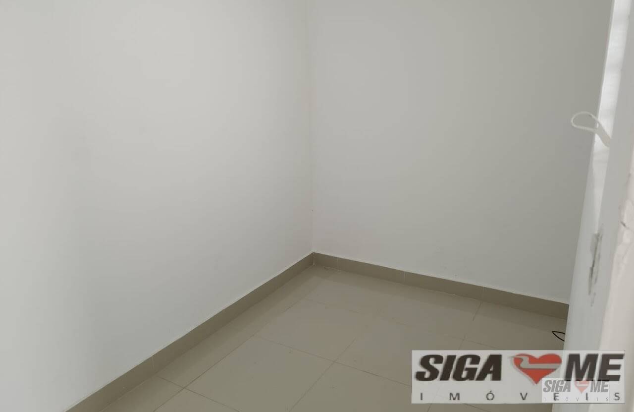 Casa para alugar com 3 quartos, 230m² - Foto 8