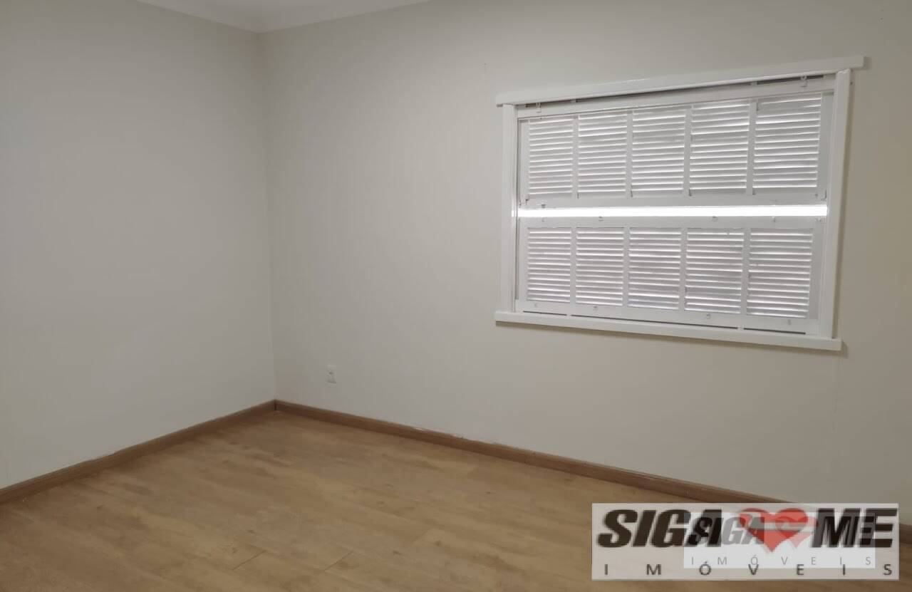 Casa para alugar com 3 quartos, 230m² - Foto 22