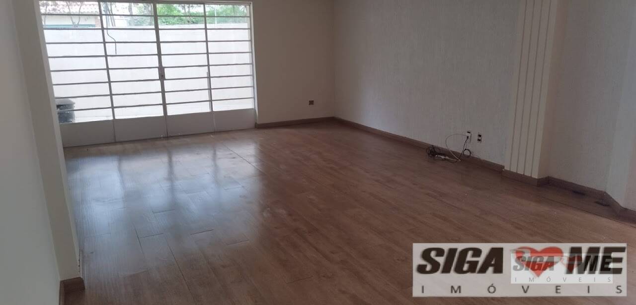 Casa para alugar com 3 quartos, 230m² - Foto 2