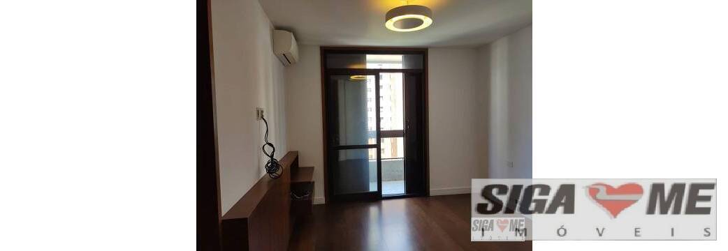 Apartamento para alugar com 3 quartos, 225m² - Foto 2