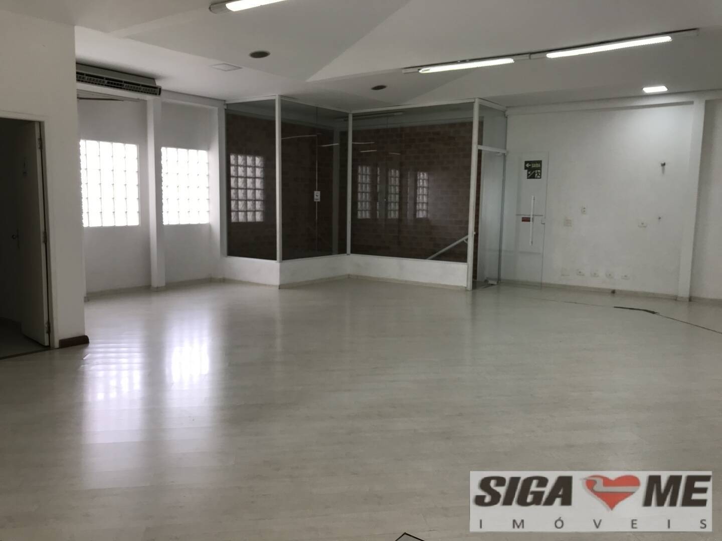 Conjunto Comercial-Sala para alugar, 233m² - Foto 2