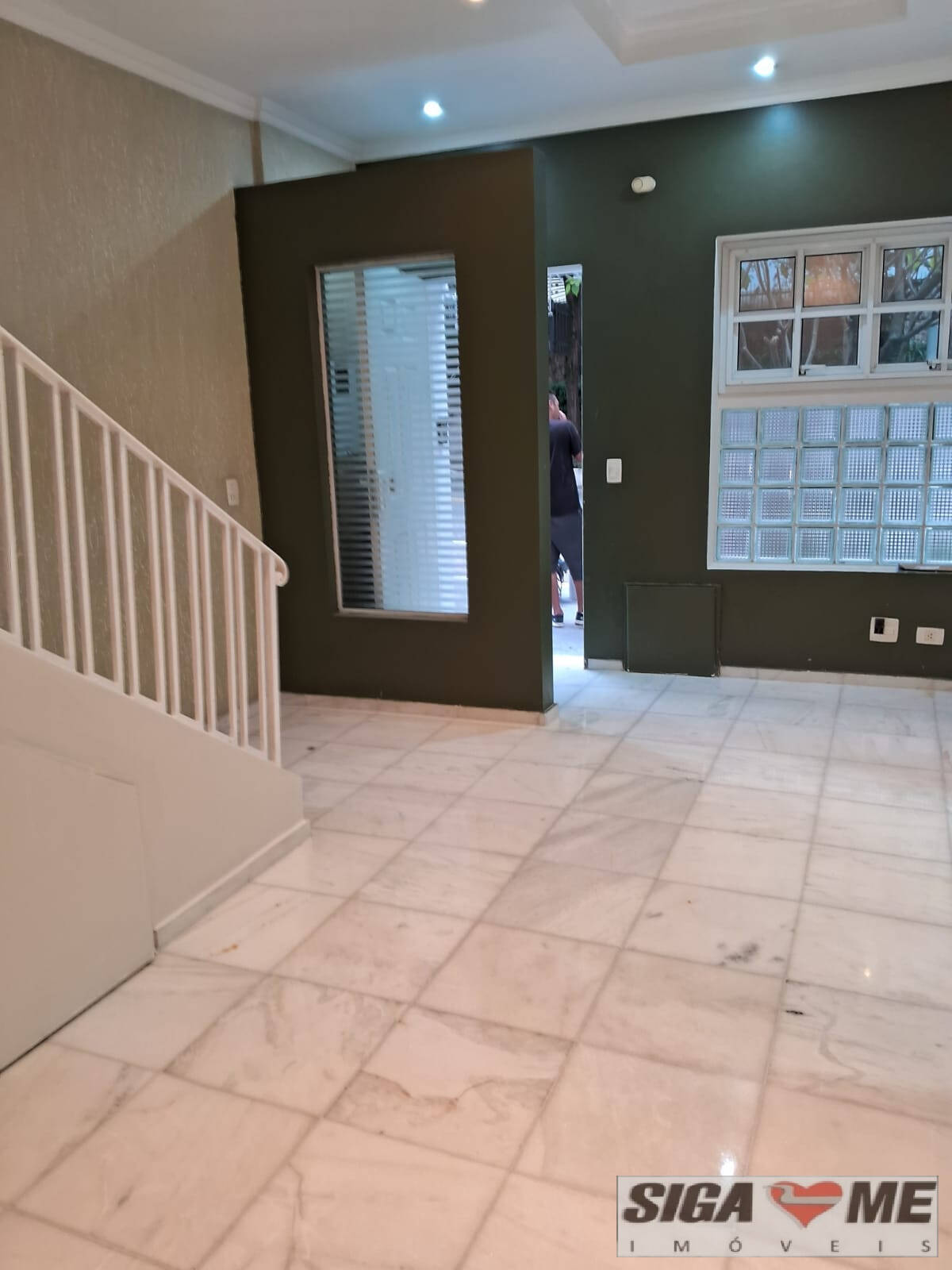 Prédio Inteiro à venda e aluguel, 150m² - Foto 1