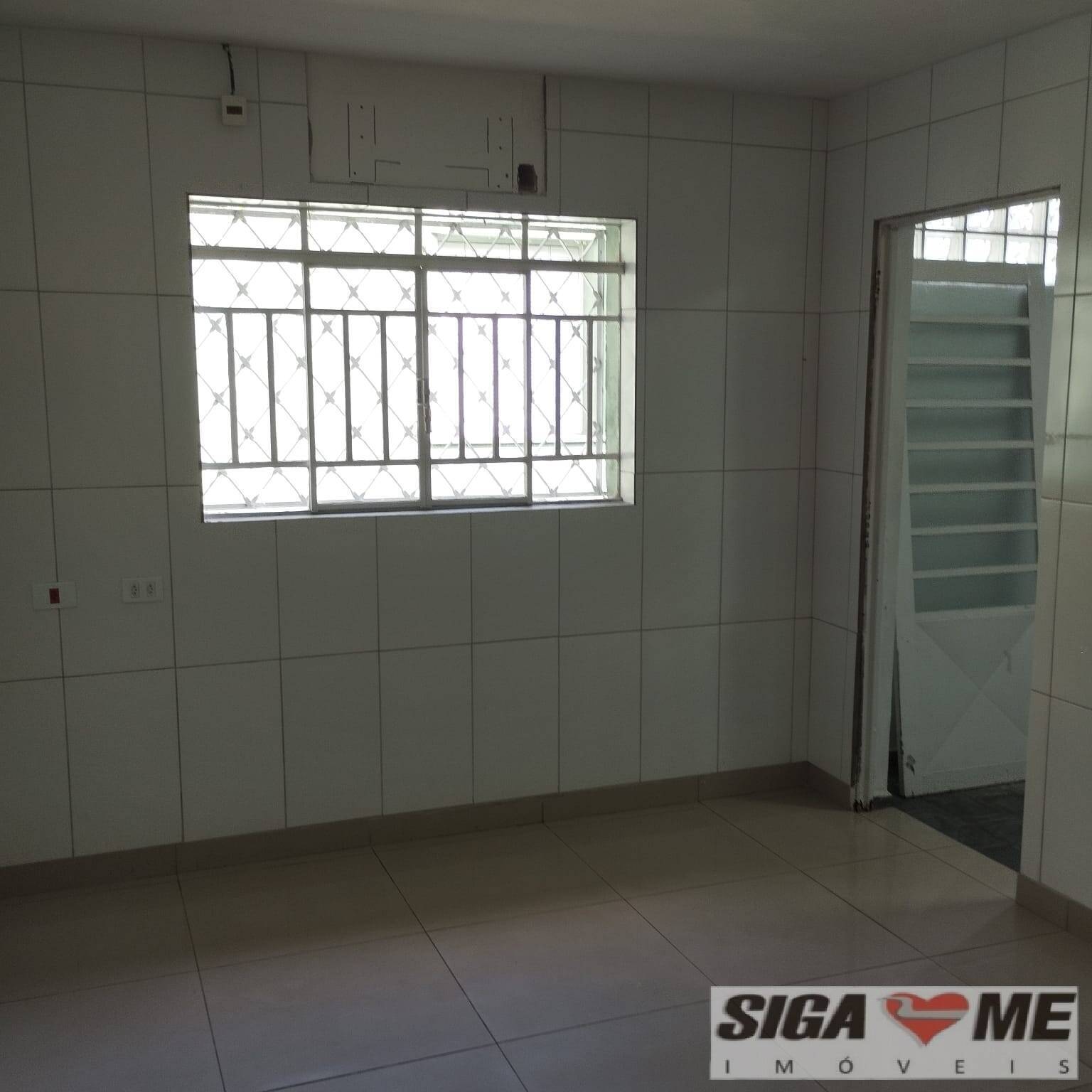 Casa para alugar com 3 quartos, 250m² - Foto 14