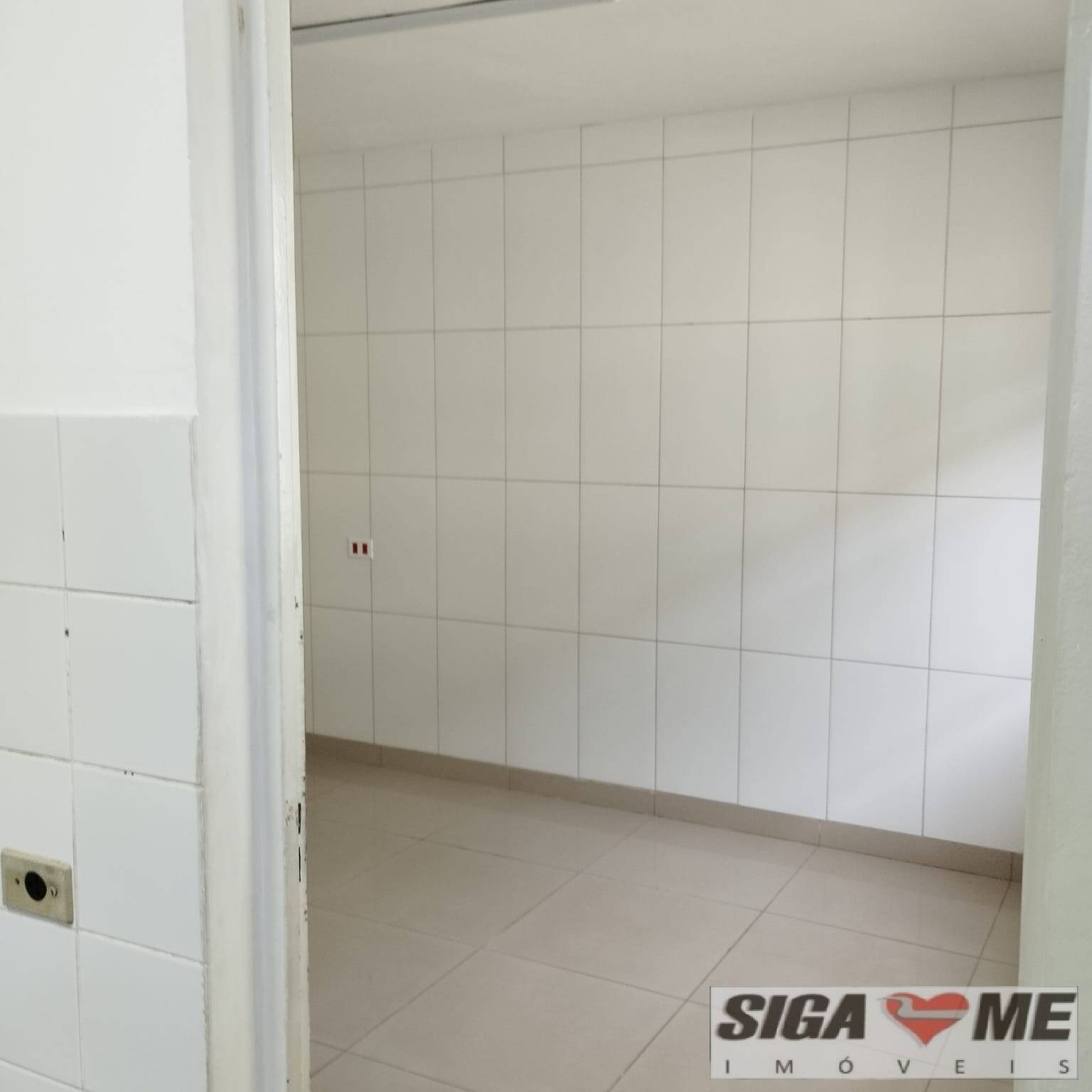 Casa para alugar com 3 quartos, 250m² - Foto 16