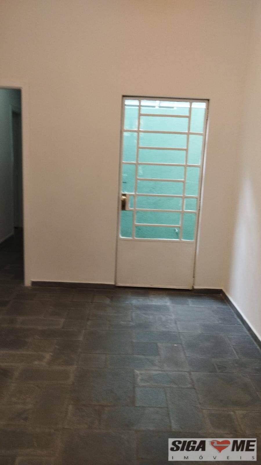 Casa para alugar com 3 quartos, 250m² - Foto 26