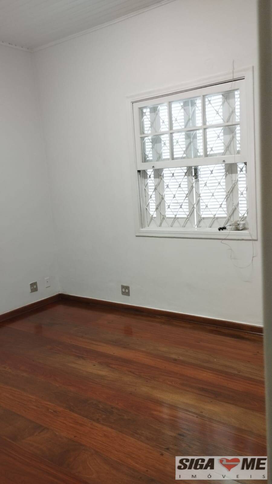 Casa para alugar com 3 quartos, 250m² - Foto 35