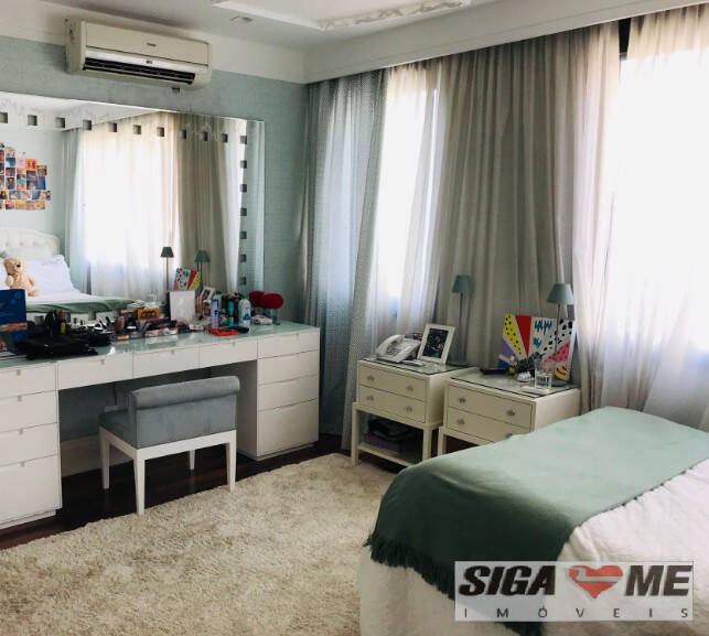 Apartamento à venda com 3 quartos, 270m² - Foto 12