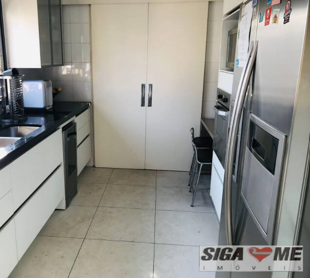 Apartamento à venda com 3 quartos, 270m² - Foto 8