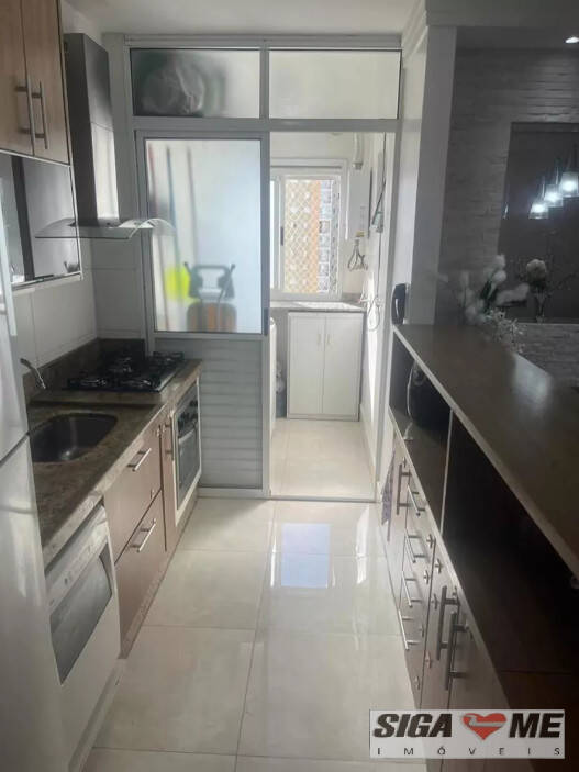 Apartamento à venda com 3 quartos, 76m² - Foto 4