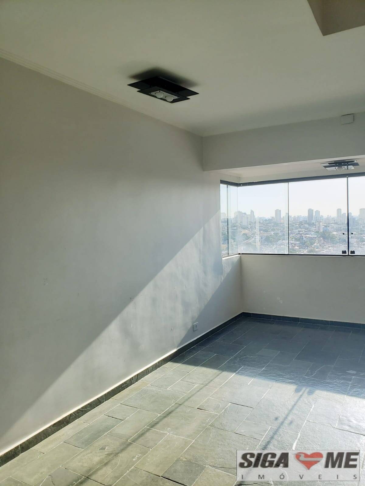 Apartamento à venda com 3 quartos, 220m² - Foto 4