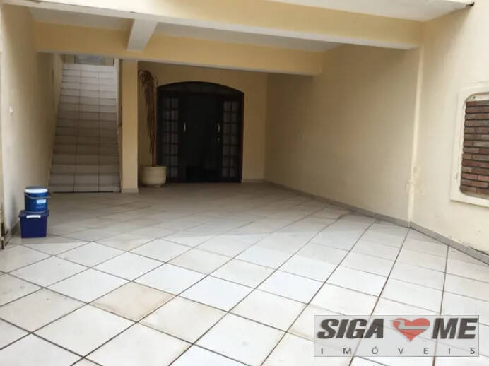 Casa à venda com 3 quartos, 180m² - Foto 18