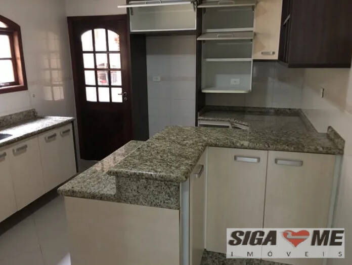 Casa à venda com 3 quartos, 180m² - Foto 9