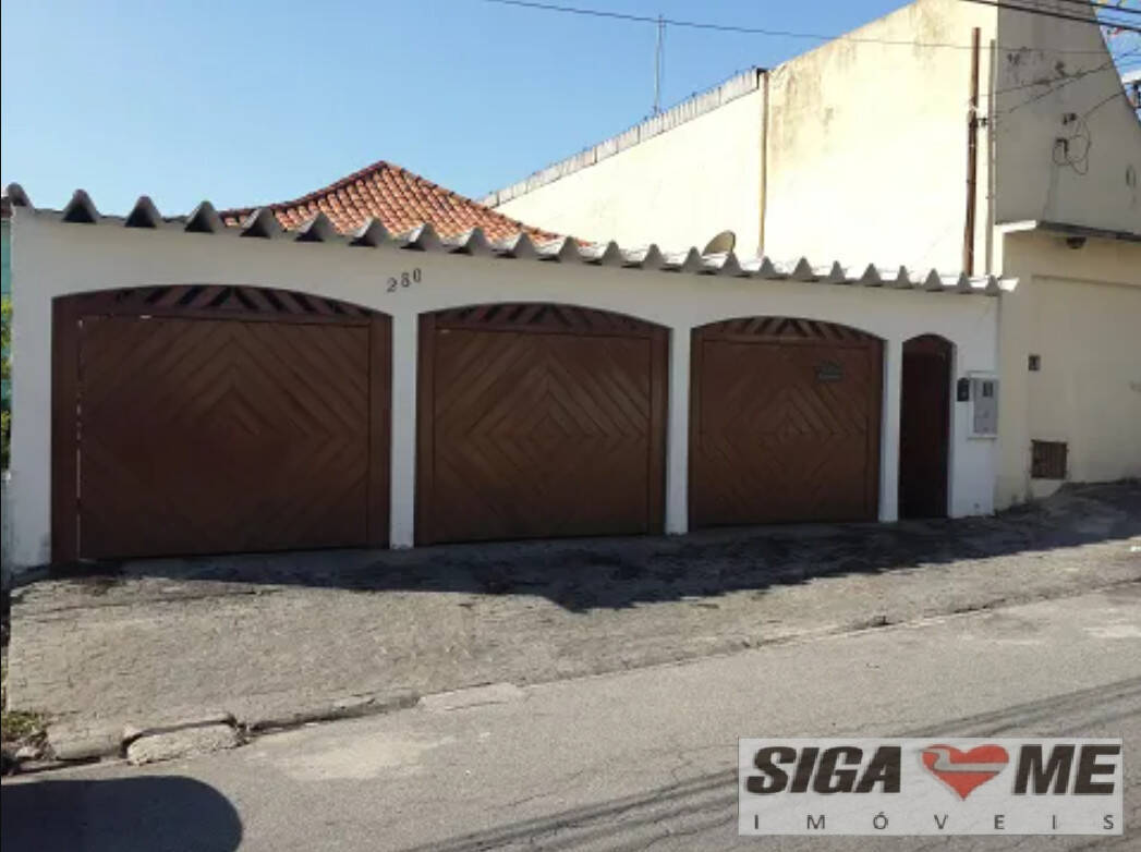 Casa à venda com 4 quartos, 250m² - Foto 1