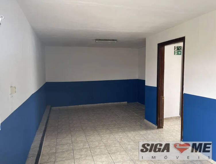 Casa à venda com 8 quartos, 242m² - Foto 12