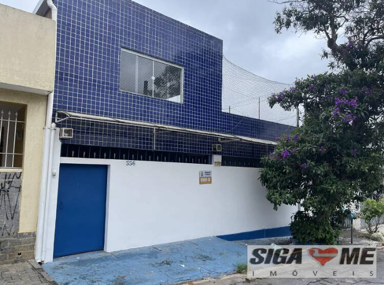 Casa à venda com 8 quartos, 242m² - Foto 14