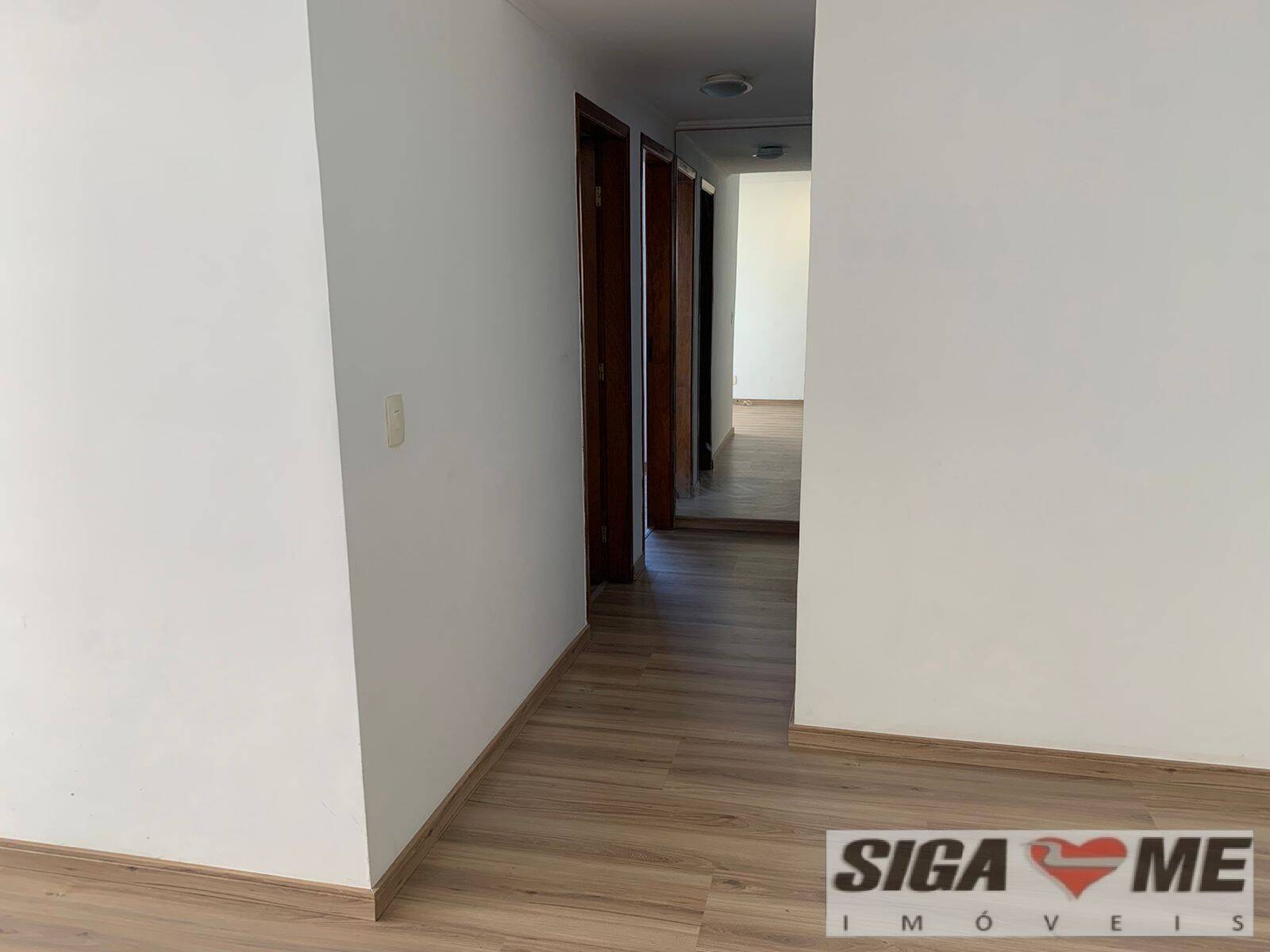 Apartamento para alugar com 2 quartos, 70m² - Foto 17