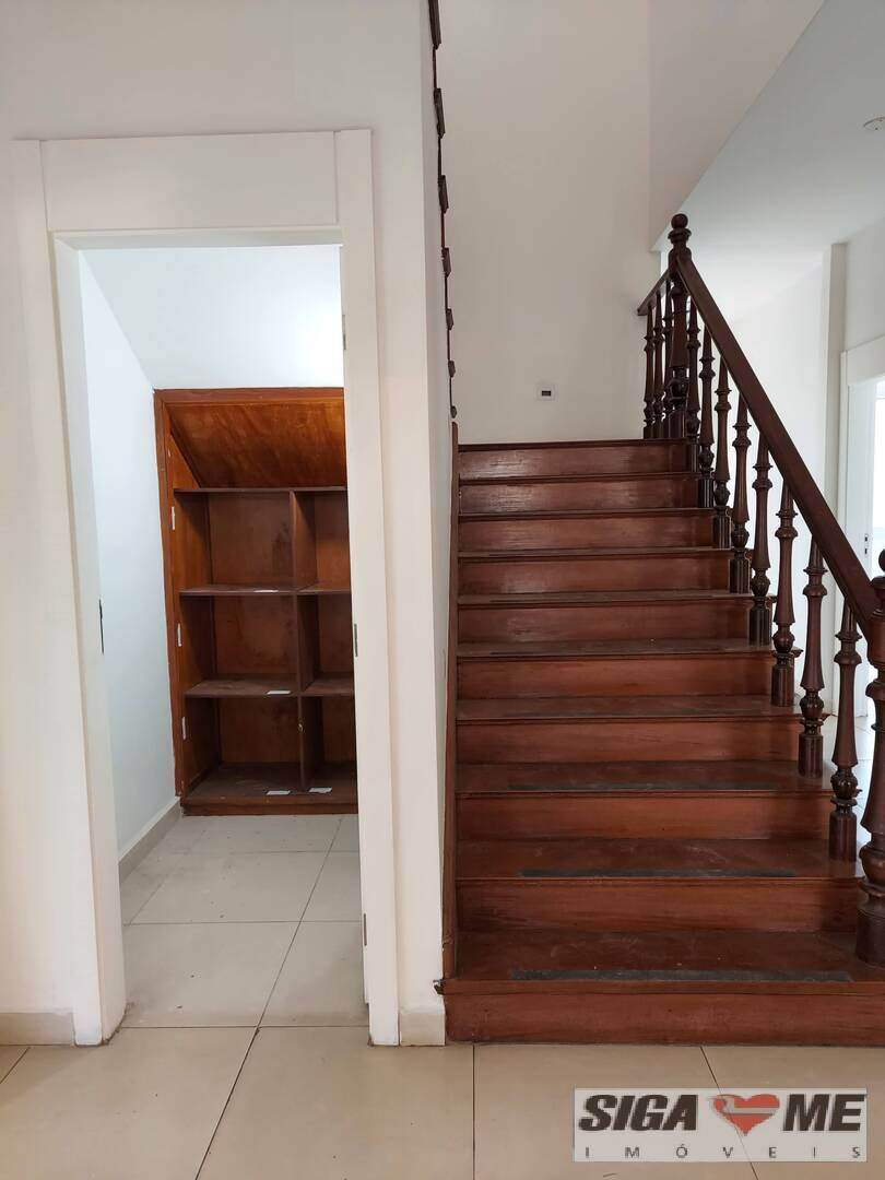 Casa à venda e aluguel com 1 quarto, 411m² - Foto 5