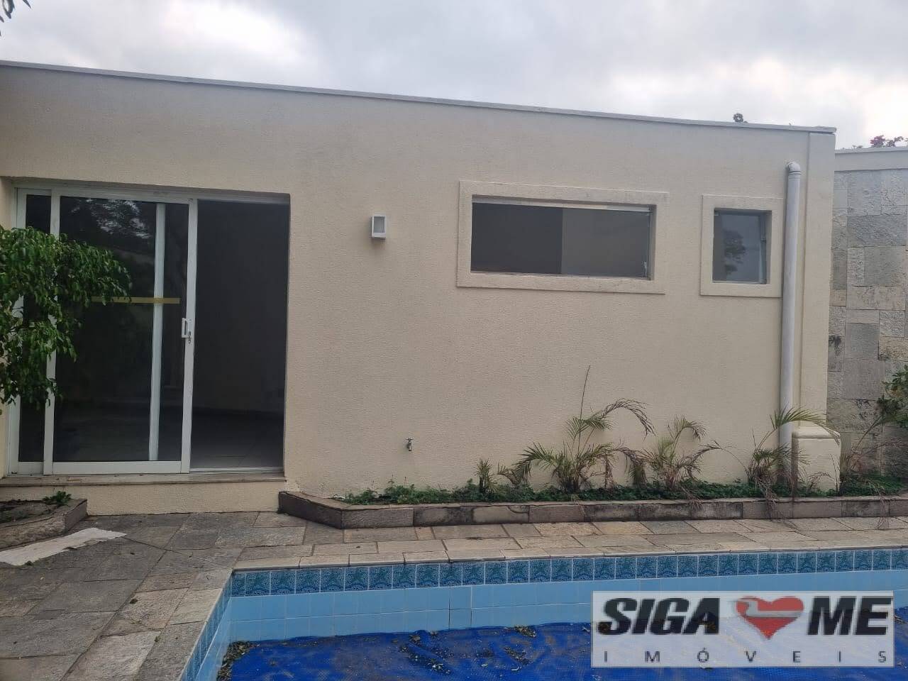 Casa à venda e aluguel com 1 quarto, 411m² - Foto 12