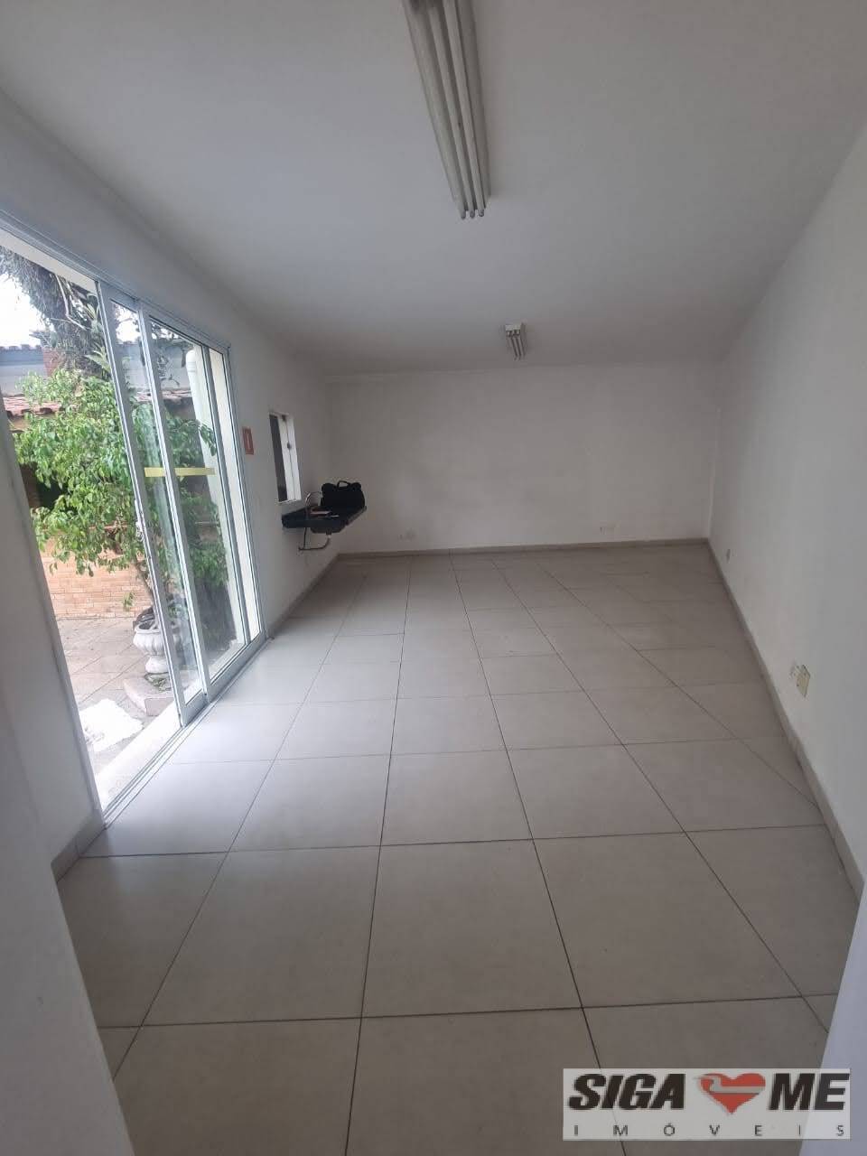 Casa à venda e aluguel com 1 quarto, 411m² - Foto 14