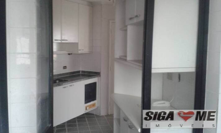 Apartamento para alugar com 2 quartos, 110m² - Foto 16