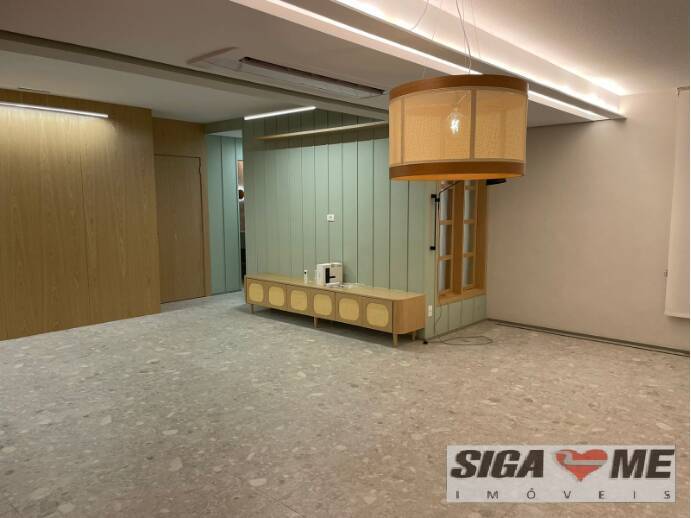 Apartamento à venda com 3 quartos, 131m² - Foto 1