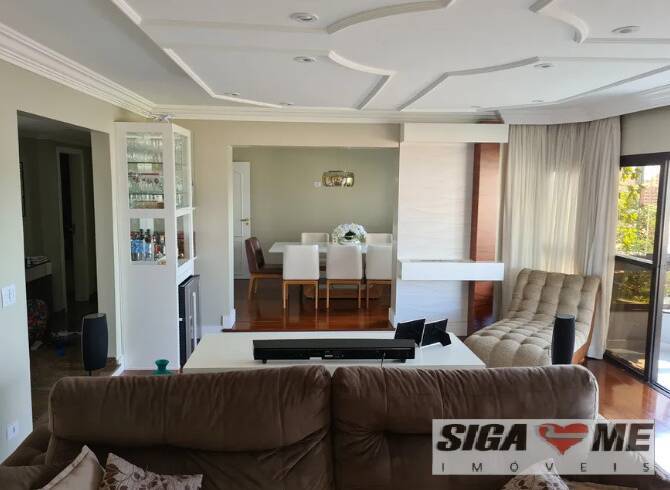 Apartamento à venda com 4 quartos, 215m² - Foto 18