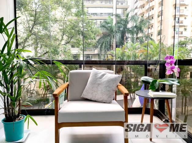 Apartamento à venda com 2 quartos, 61m² - Foto 1