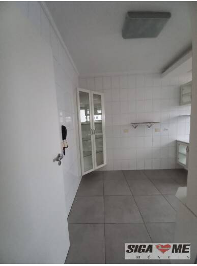 Apartamento à venda com 3 quartos, 117m² - Foto 9