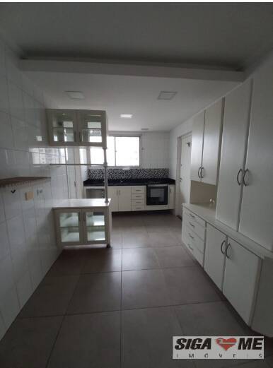 Apartamento à venda com 3 quartos, 117m² - Foto 10