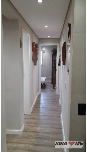 Apartamento à venda com 3 quartos, 70m² - Foto 2