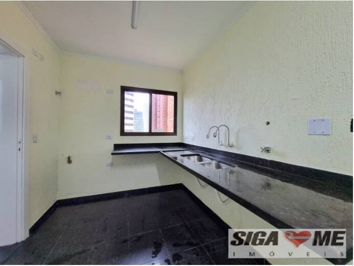 Apartamento à venda com 4 quartos, 236m² - Foto 17