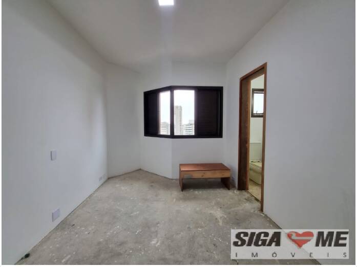 Apartamento à venda com 4 quartos, 236m² - Foto 26