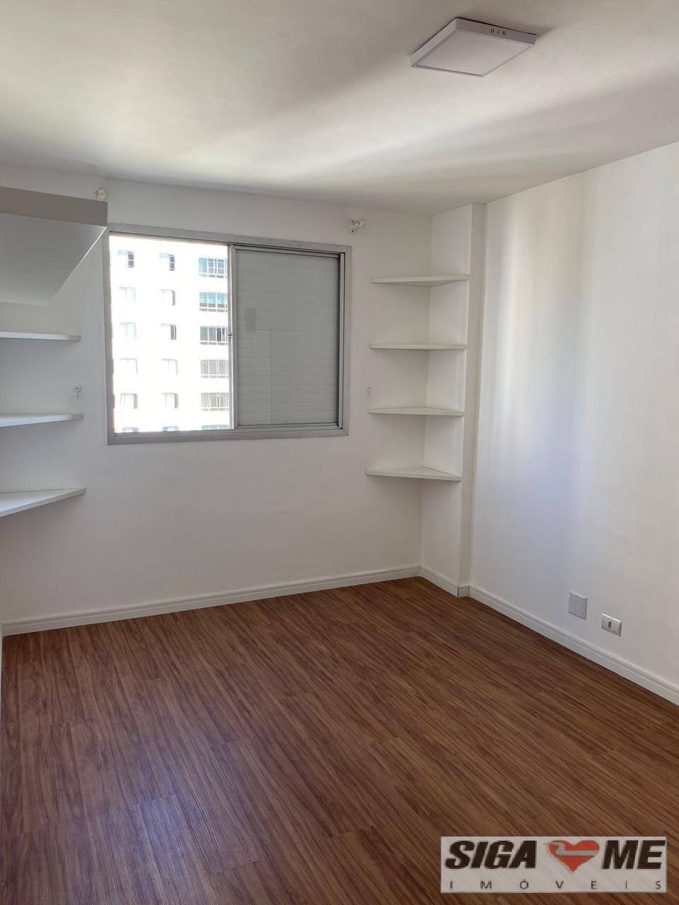 Apartamento para alugar com 3 quartos, 160m² - Foto 4