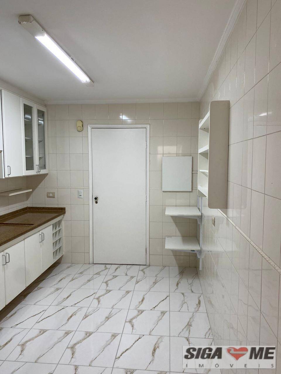 Apartamento para alugar com 3 quartos, 160m² - Foto 16