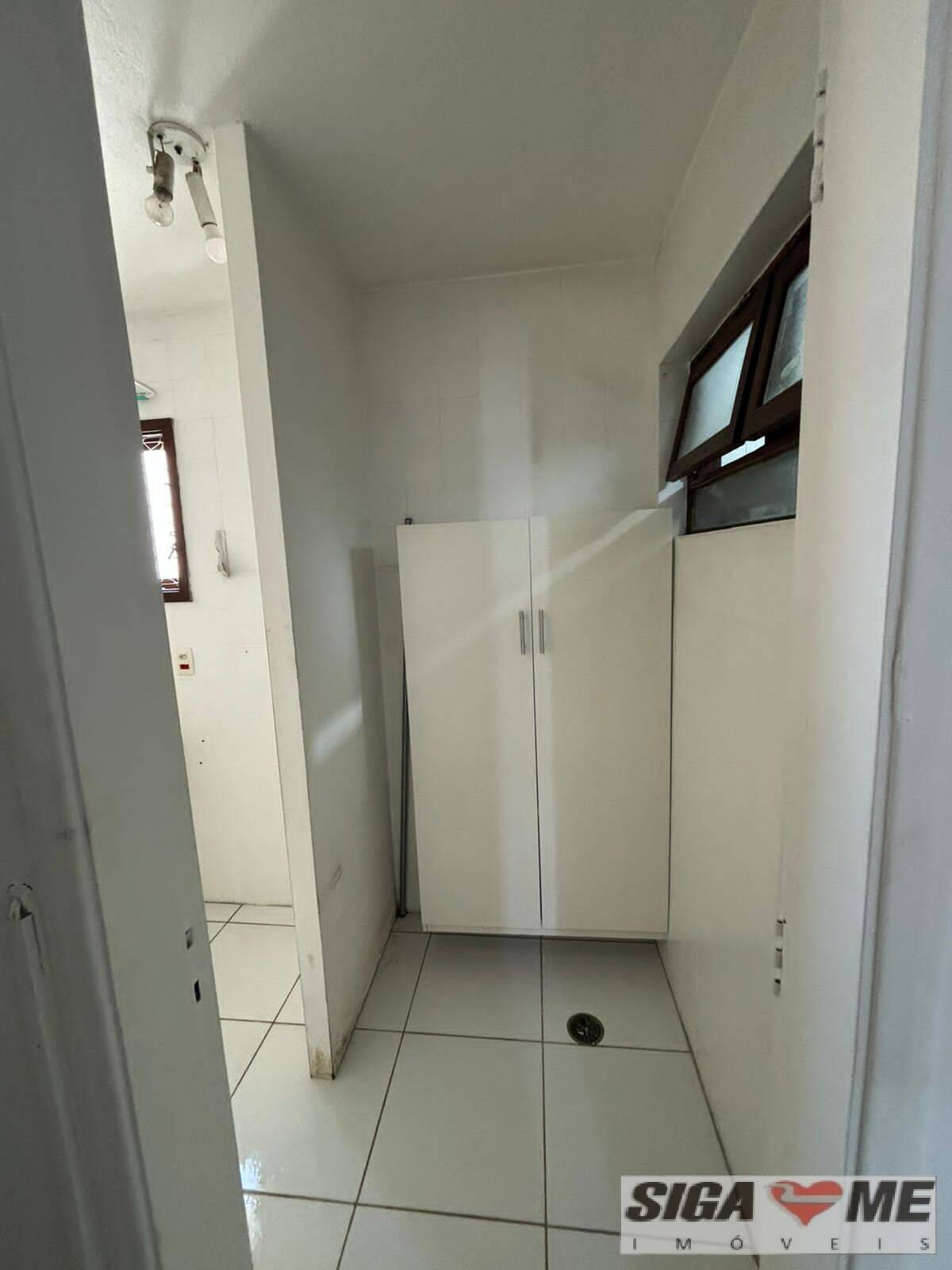 Apartamento para alugar com 1 quarto, 157m² - Foto 9