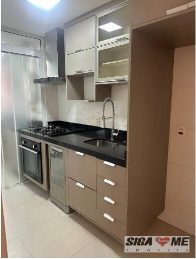 Apartamento à venda com 2 quartos, 60m² - Foto 2