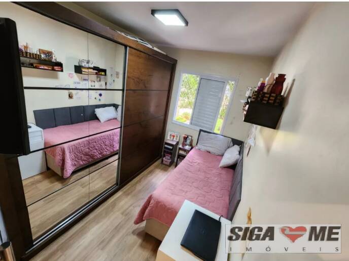 Apartamento à venda com 3 quartos, 70m² - Foto 2