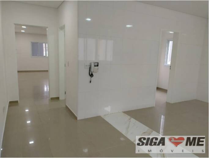 Casa à venda com 4 quartos, 202m² - Foto 2