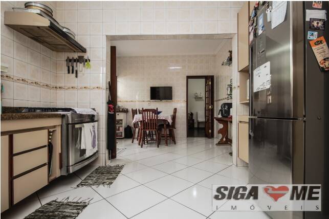 Casa à venda com 3 quartos, 270m² - Foto 8