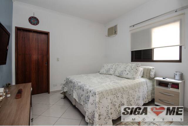 Casa à venda com 3 quartos, 270m² - Foto 15