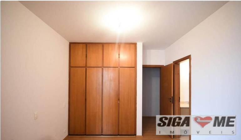 Apartamento à venda com 3 quartos, 237m² - Foto 5