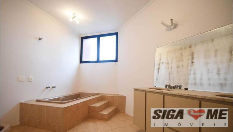 Apartamento à venda com 3 quartos, 237m² - Foto 7