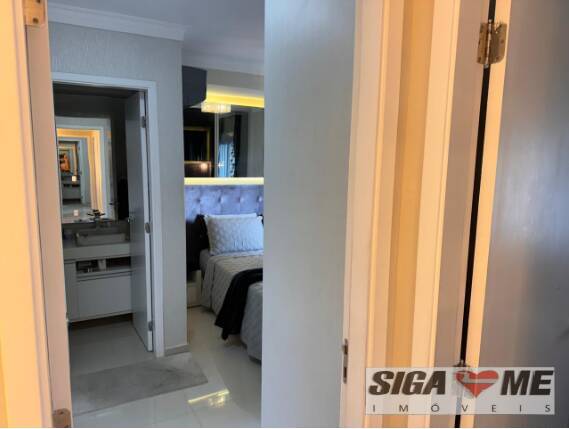 Apartamento à venda com 2 quartos, 80m² - Foto 3