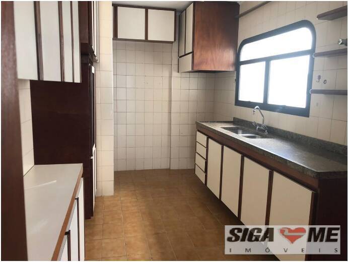 Apartamento para alugar com 3 quartos, 110m² - Foto 3